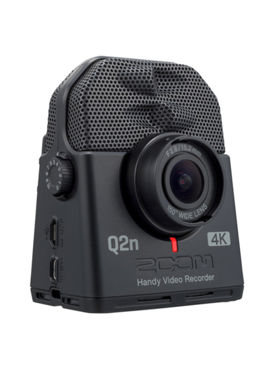 Zoom q2n-4k -videokamera audiotallentimella
